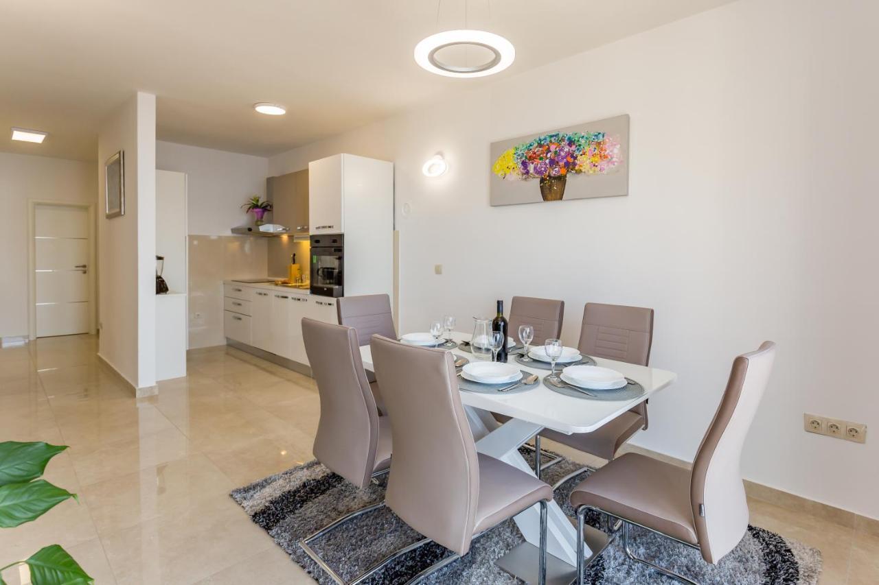 Holiday House Almissa 오미스 외부 사진
